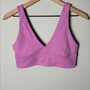 Lululemon Align V-Neck Bra *Light Support, A/B Cup
Dahlia Mauve W2DW3S